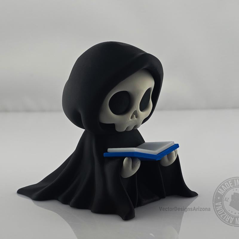Gothic 3D Printed Grim Reaper Figurine - 3 Inch Lightweight Halloween Decor - Ideal Gift for Horror Enthusiasts and Gothic Aficionados - Spooky Shelf Ornament