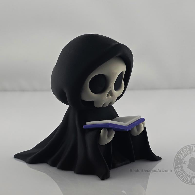 Gothic 3D Printed Grim Reaper Figurine - 3 Inch Lightweight Halloween Decor - Ideal Gift for Horror Enthusiasts and Gothic Aficionados - Spooky Shelf Ornament