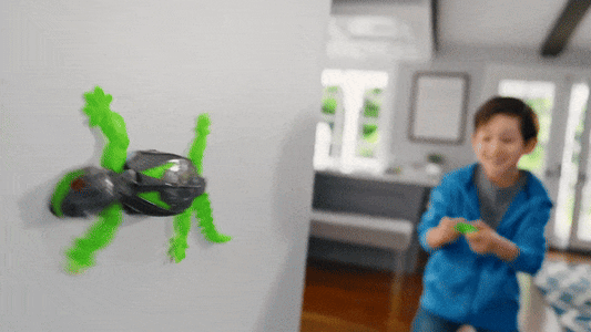 Get Ready for Fun with the Intelligent Remote Control Crawling Gecko Toy – Perfect for Kids 14 and Up!